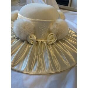 Ben Marc International Ivory Hat With Box Style 2341 EUC